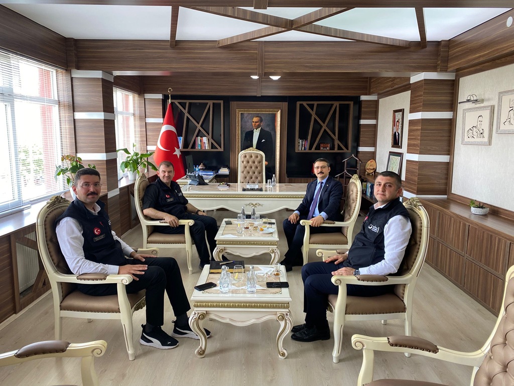 Göç İdaresi Başkanlığı' ndan Kaymakamlığımıza Ziyaret